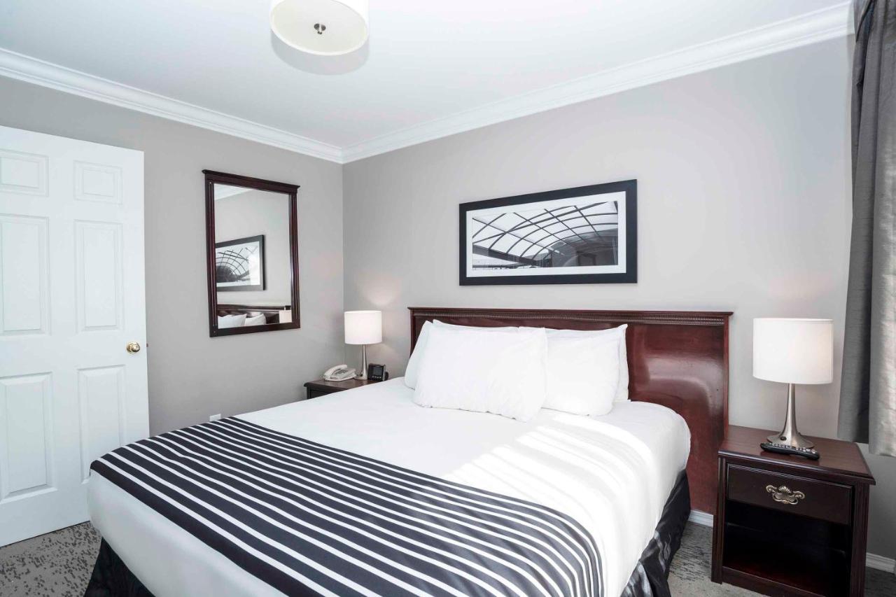 Sandman Hotel&Suites Prince George Buitenkant foto